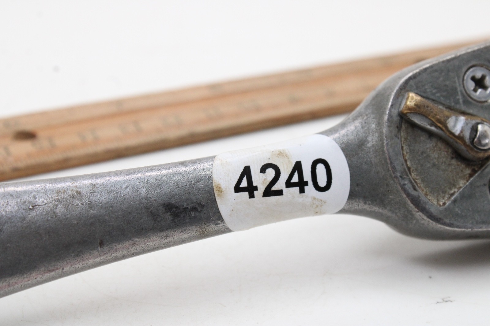 Craftsman KV- 44809 1/2» Drive 10″ Long Chrome Quick Release Ratchet USA