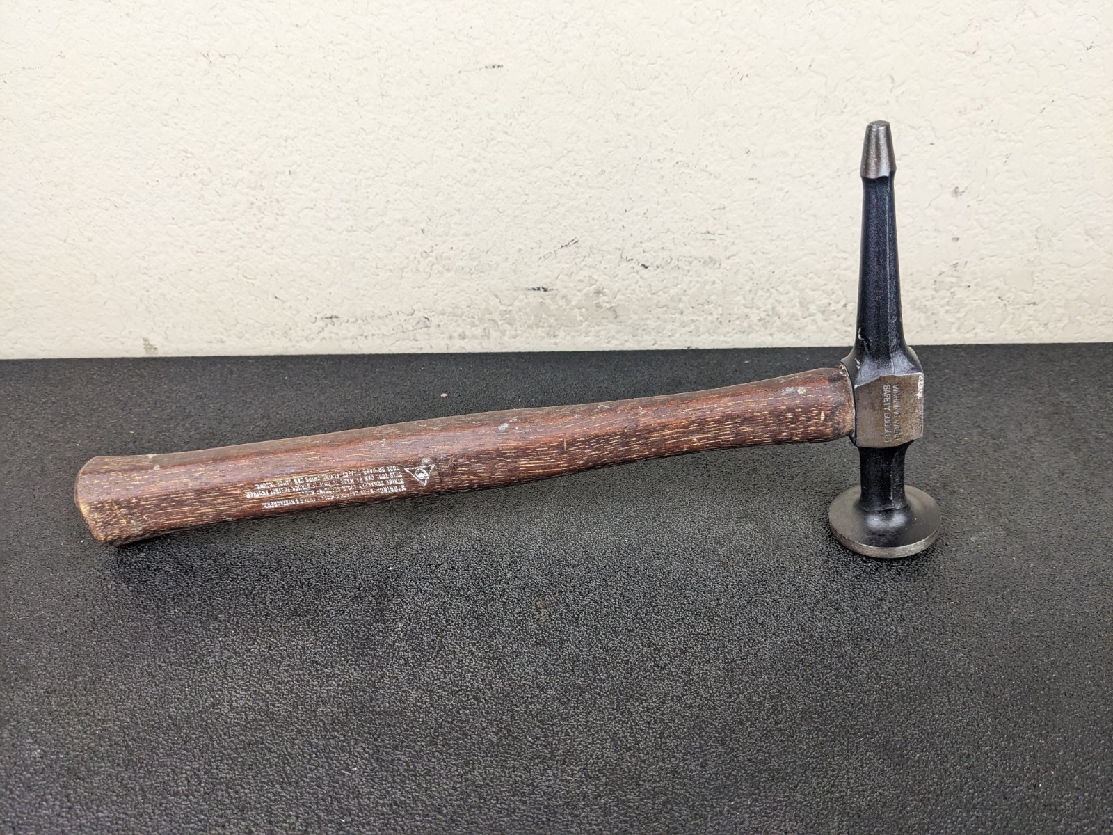 #bn694 Snap-on Body Hammer BF630B Wooden Handle. Pick & Bumping Bump & Paint