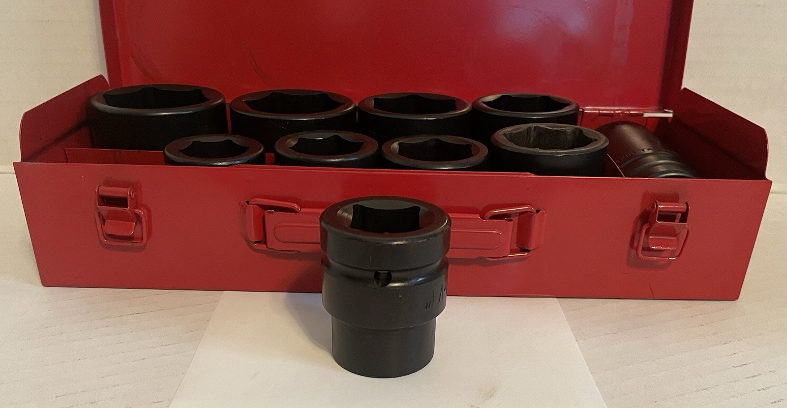 10-Piece 1″ Drive 6 Point CR-V SAE Standard Impact Socket Set in Red Metal Case
