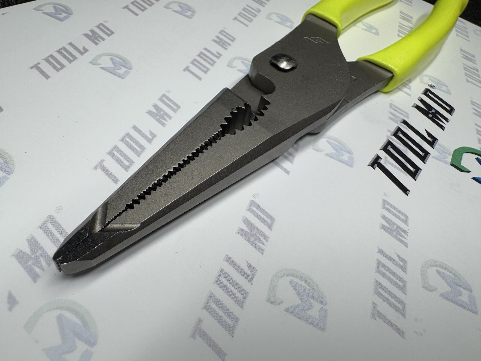 Snap-on Tools USA NEW HI-VIZ 9″ Soft Grip Long Nose Slip Joint Pliers LN47ACF