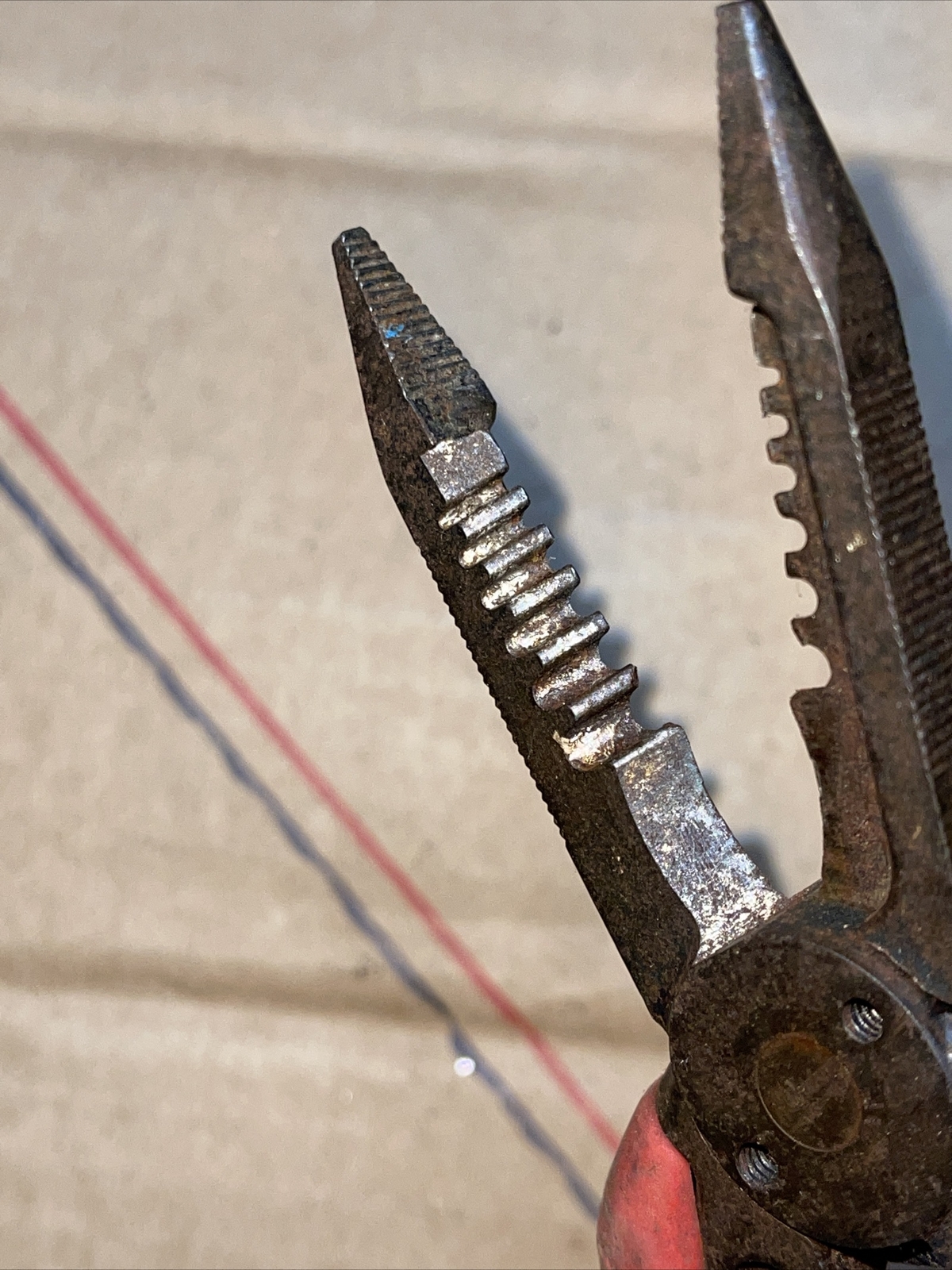 Milwaukee Wire Stripper Cutter Pliers 7 In 1 Combination Crimper Tools 7.75 in