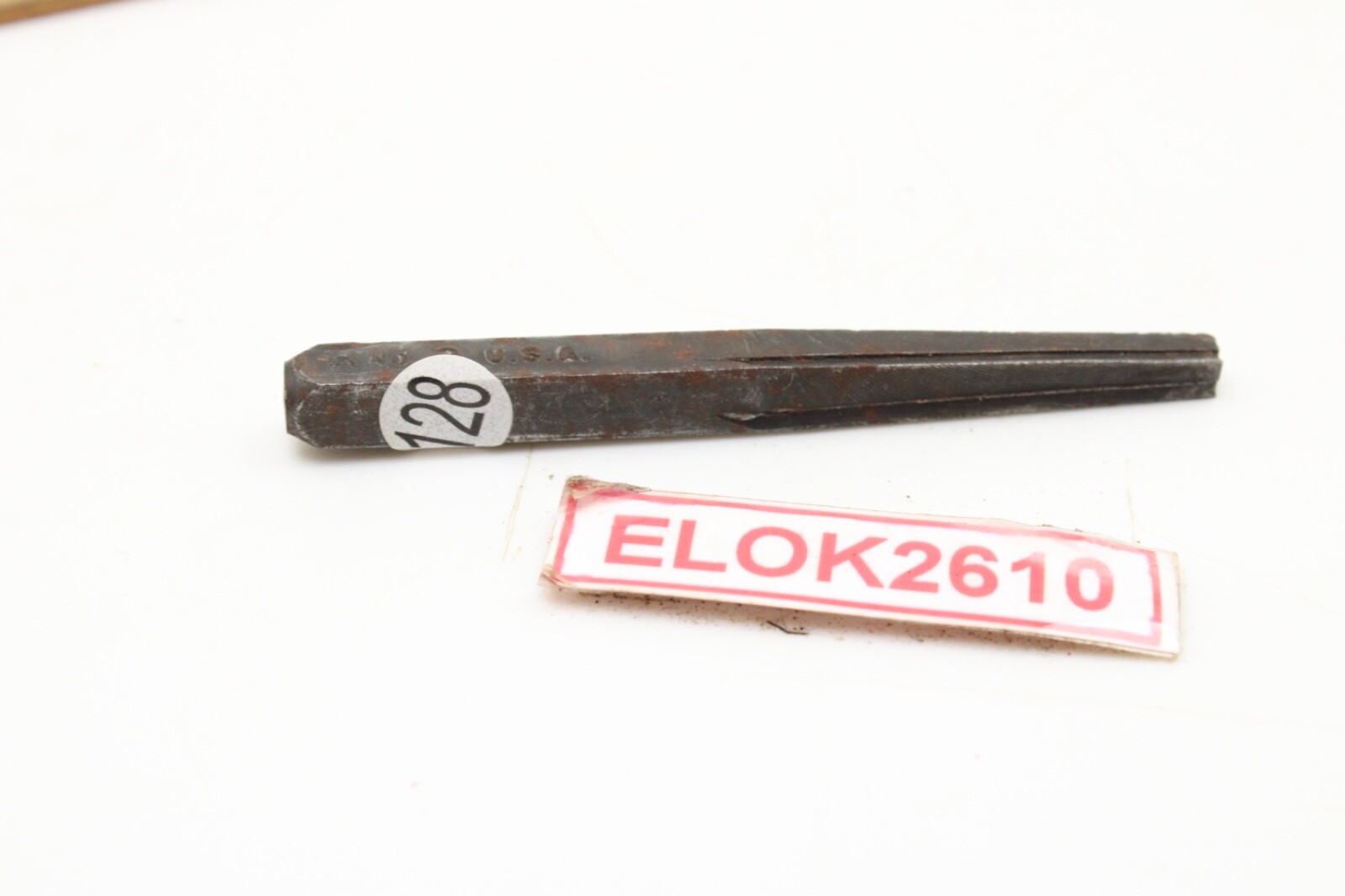 Unbranded #3 Screw And Pipe Extractor 15/64″ Drill USA