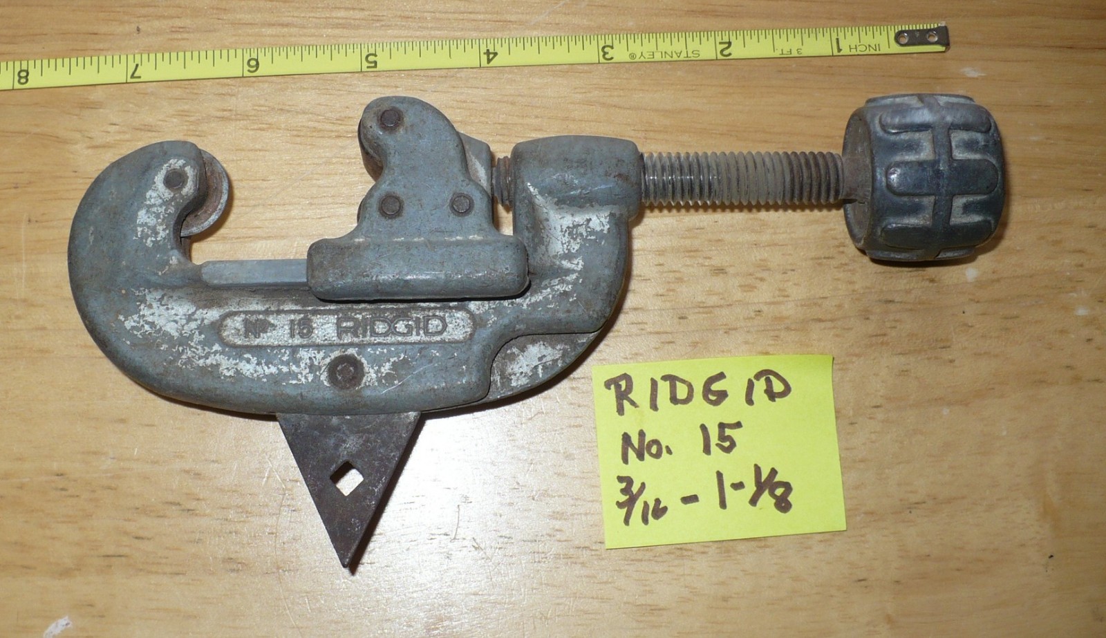 Vintage No. 15 Ridgid 3/16 to 1-1/8 Pipe & Tubing Cutter