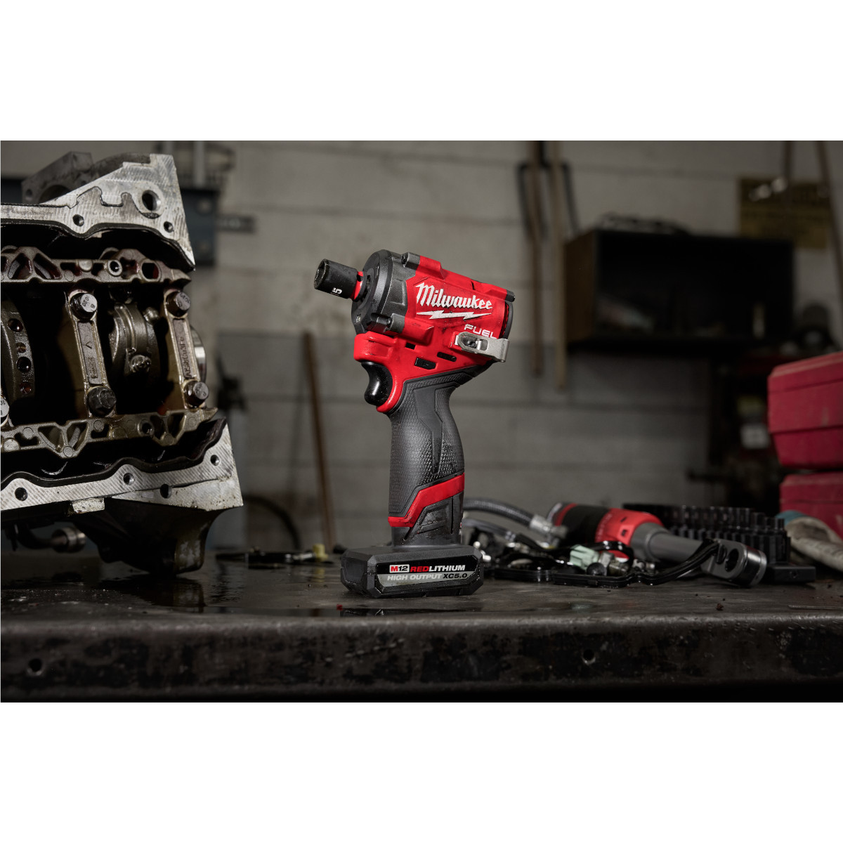 Milwaukee Tool M12 FUEL Stubby 3/8 Inch Impact Wrench Kit