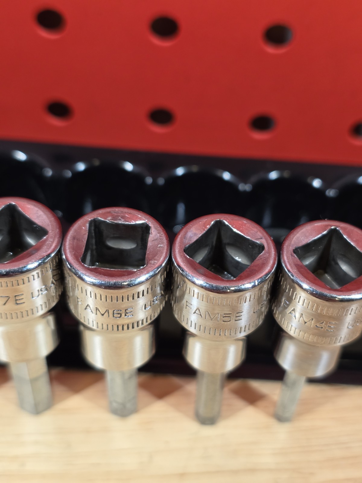 Snap-on Tools 207EFAMY 4-10mm 3/8″ Drive 7-Piece Metric Hex Socket With Holder