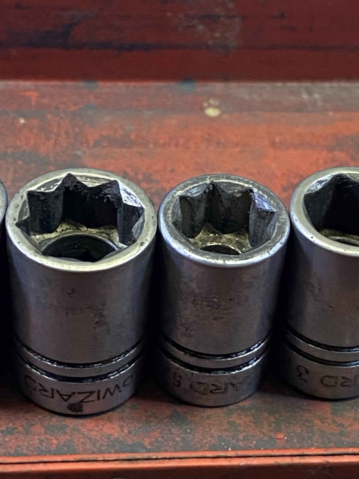 Vintage Wizard 1/4” Drive 10 Piece SAE Shallow Socket Set W/ Metal Box USA