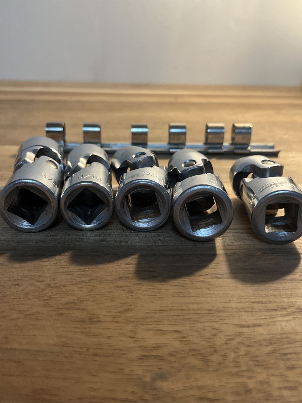 Williams 1/2″ Drive 5 Pc Universal Swivel Flex Socket Set 1/2″-3/4″ W/ Rail 12 P