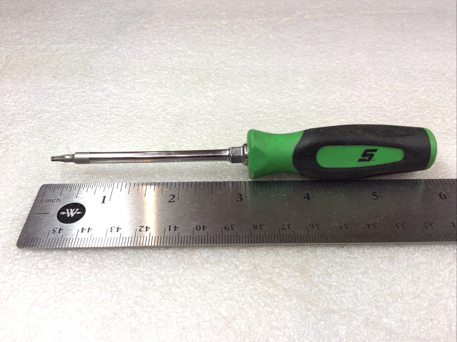 Snap-on#SGDT308BG – T8 , Mini Torx Driver With Green Soft Grip Handle-USA- NICE-