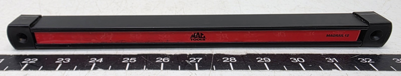 Mac Tools 12″ Magnetic Tool Rail MAGRAIL12 Organizer Socket Holder