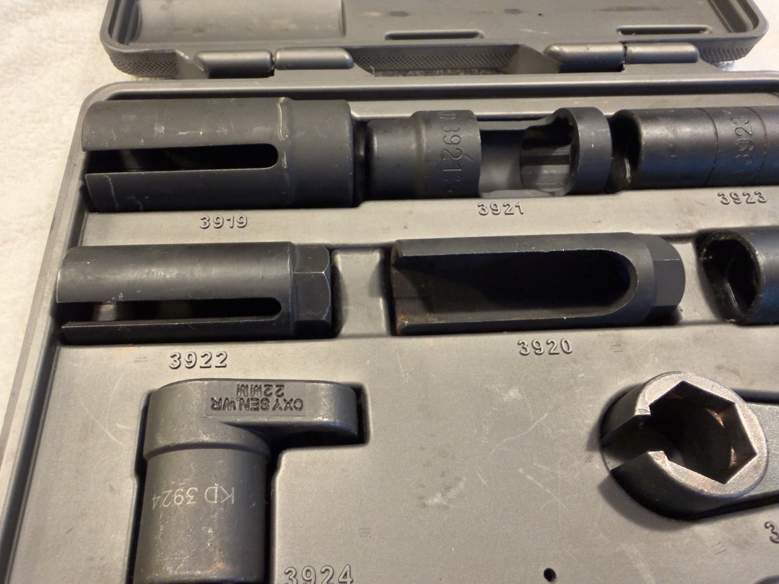 KD Tools 41720 8pc Master Sensor Socket Set – O2 Oil Fuel Pressure Complete