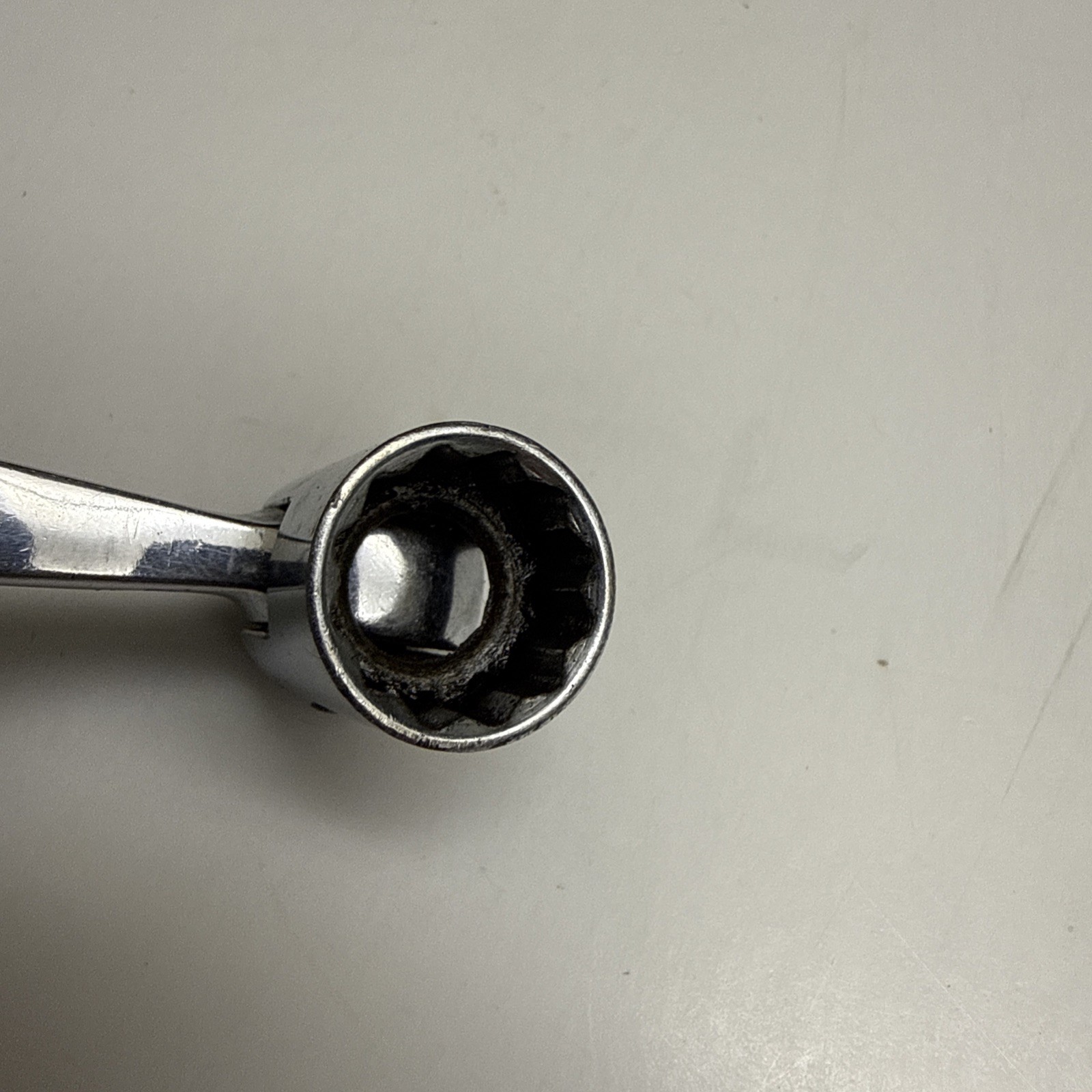 Snap-On FH1618C 12 Pt 1/2» x 9/16» Double Flex Head Socket Wrench 8-1/2» Long