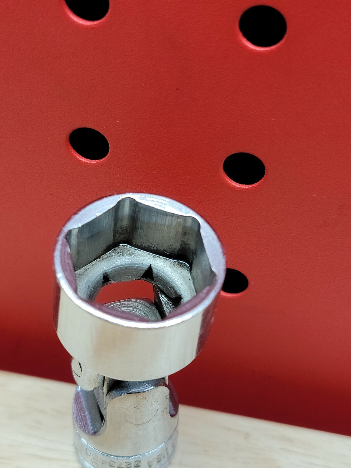 Snap-on Tools FS24 3/4″ 6 Point 3/8″ Drive Swivel Universal Flex Shallow Socket