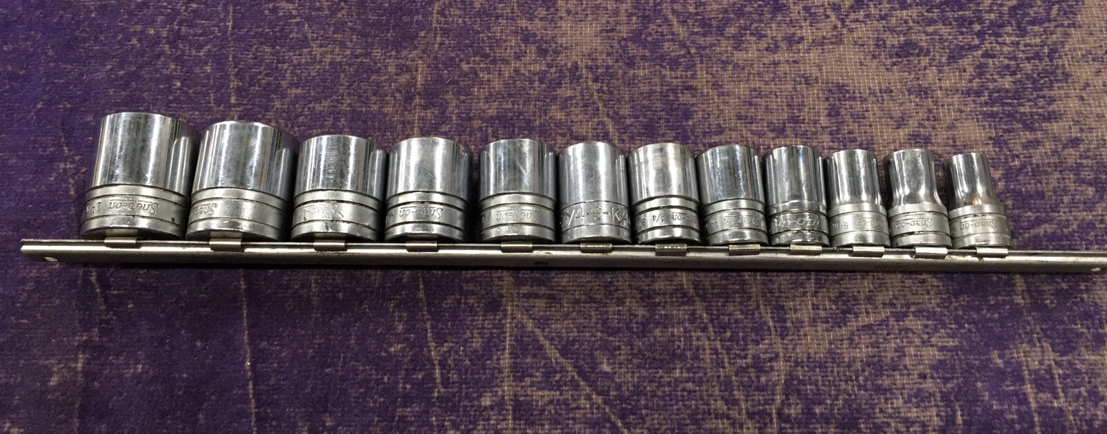 MIXED! 12-Piece Snap-on 1/2″ Drive 12-Point SAE Socket Set 7/16″ to 1-1/8″