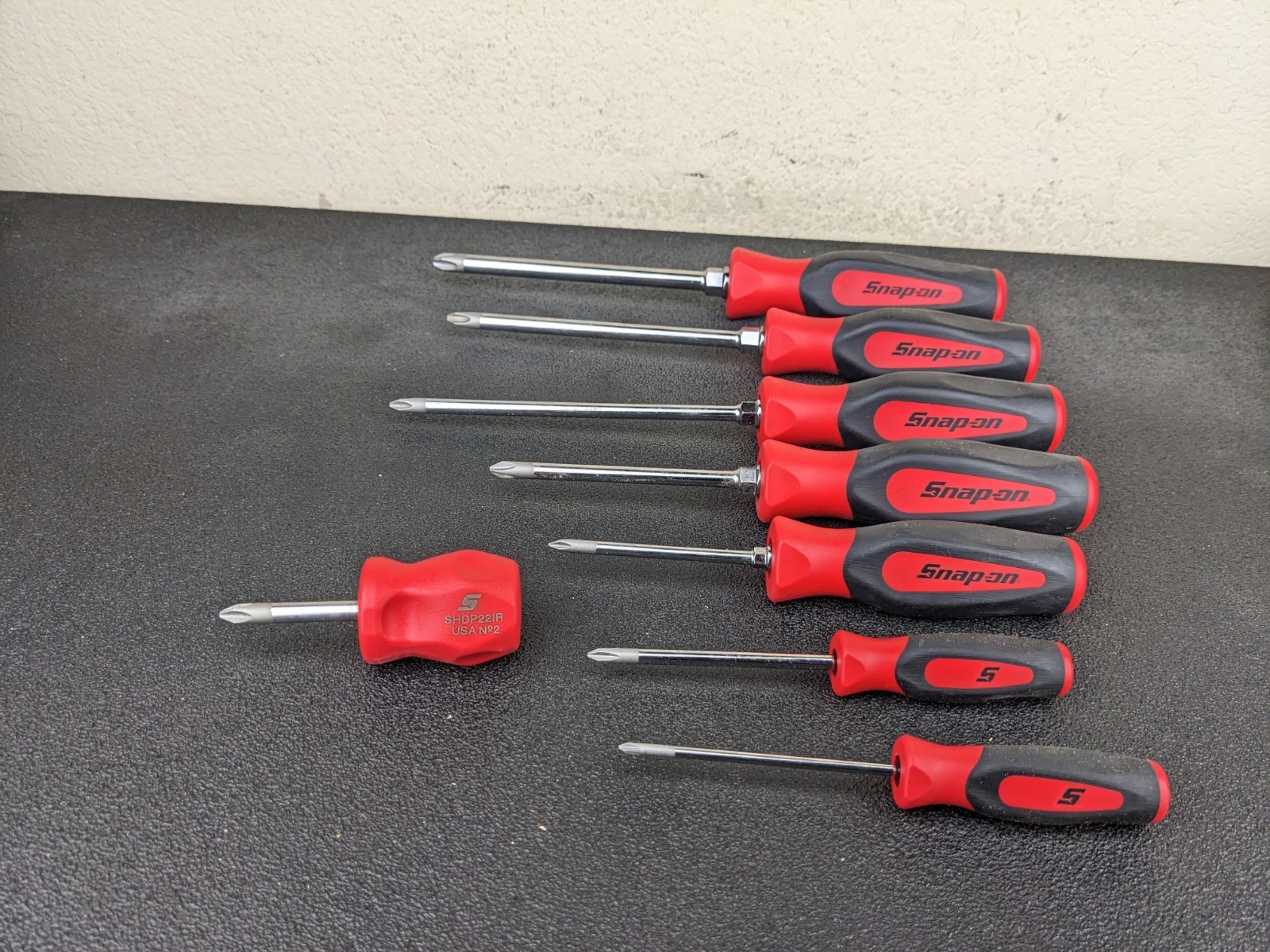 #bp421 Snap-On NEW Instinct Soft 16pc Screwdriver Set Pro-Fi Foam SGDX160BFR