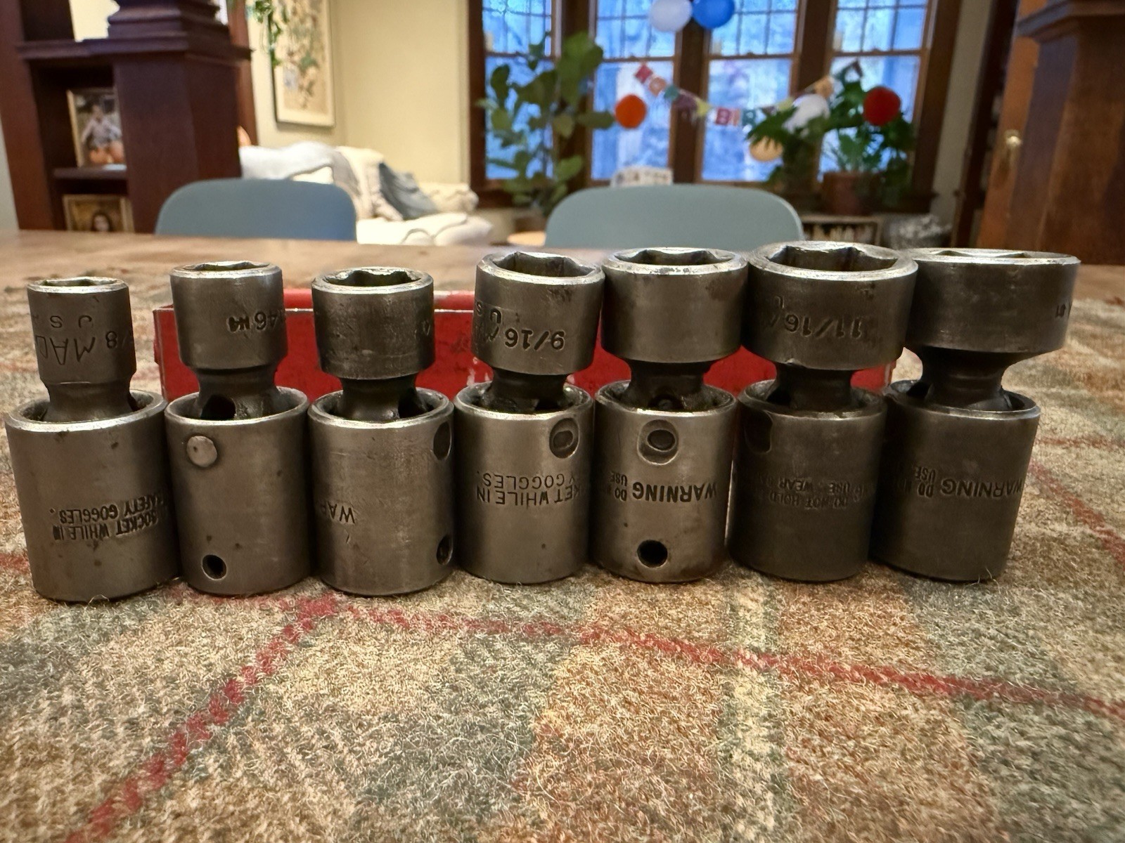 MAC 3/8″ Drive 7pc 3/8″-3/4″ SAE Impact Swivel Universal Socket Set w/metal tray
