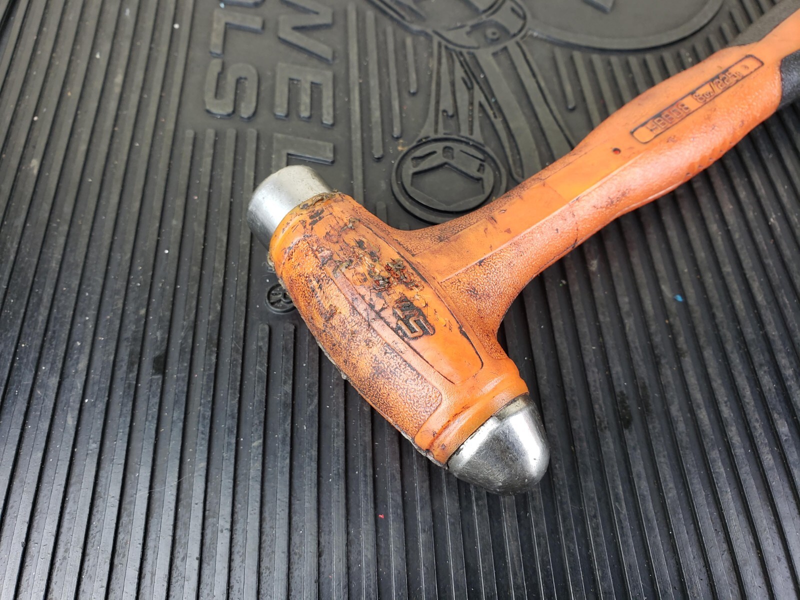 #bb917 Snap-on Tools USA ORANGE 8oz / 225g Soft Grip Dead Blow Hammer HBBD8O