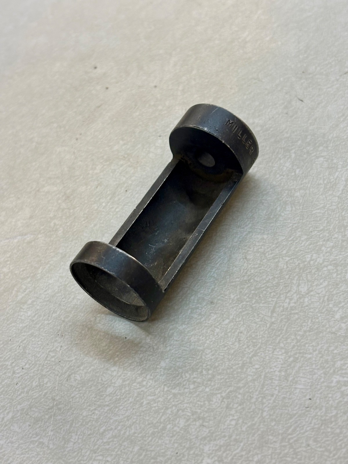 MILLER TOOL 6527 ENGINE ADAPTER TOOL ———- LIQUIDATING NEW OLD STOCK!