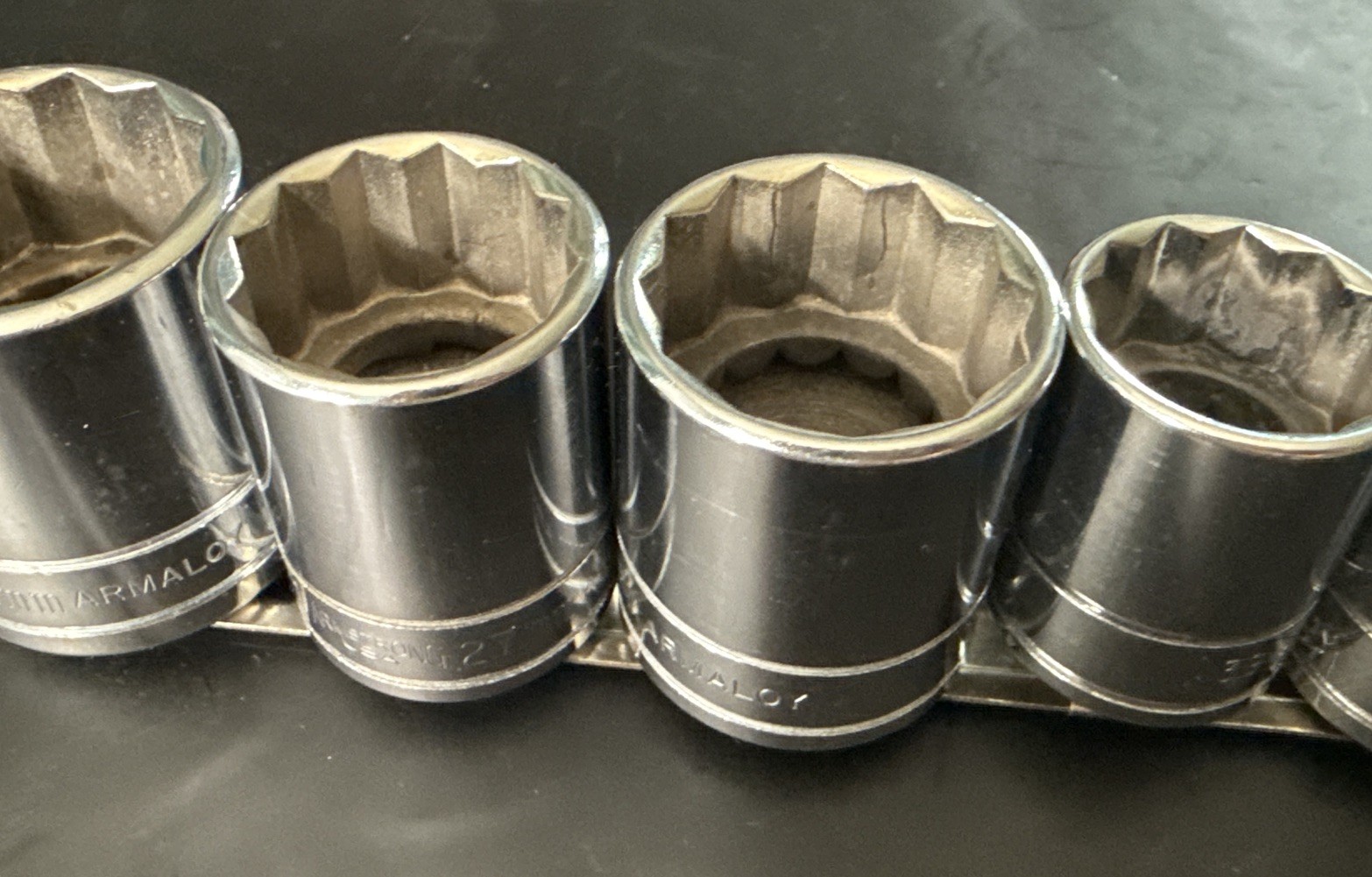 VINTAGE ARMSTRONG 15pc 1/2” Dr CHROME METRIC SOCKET SET STD 10mm – 32mm W/ RAIL