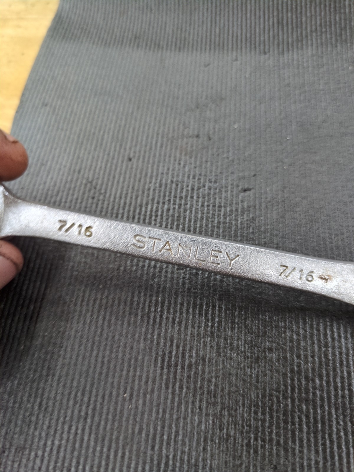 Stanley Tools 86-834 7/16 In SAE 6 Point Combination Wrench 86-834