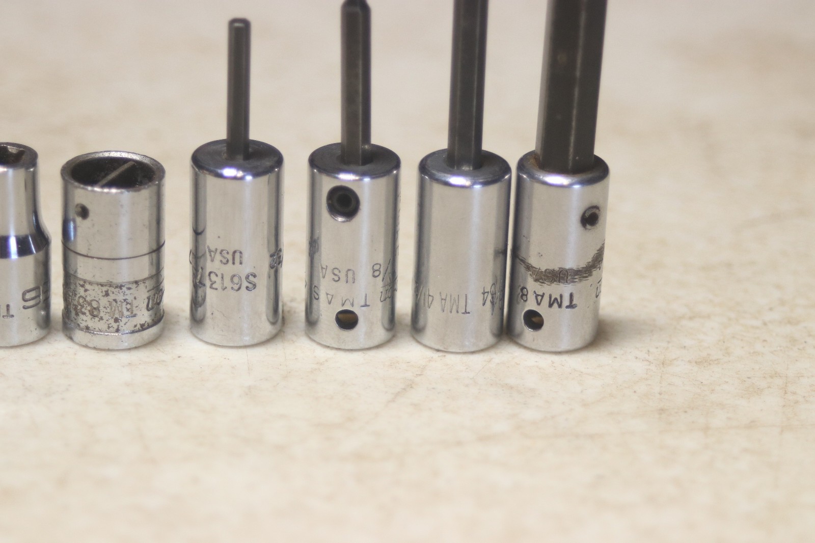Lot of 8 Snap On 1/4 Inch Drive Torx Hex Screwdriver Bits