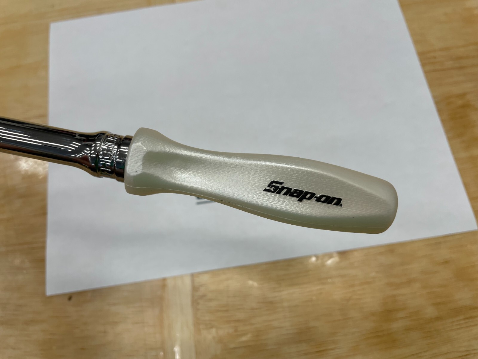 Snap-on Tools NEW PEARL WHITE 3/8″ Drive Hard Extra-Long Fixed Ratchet FHLLD80PW