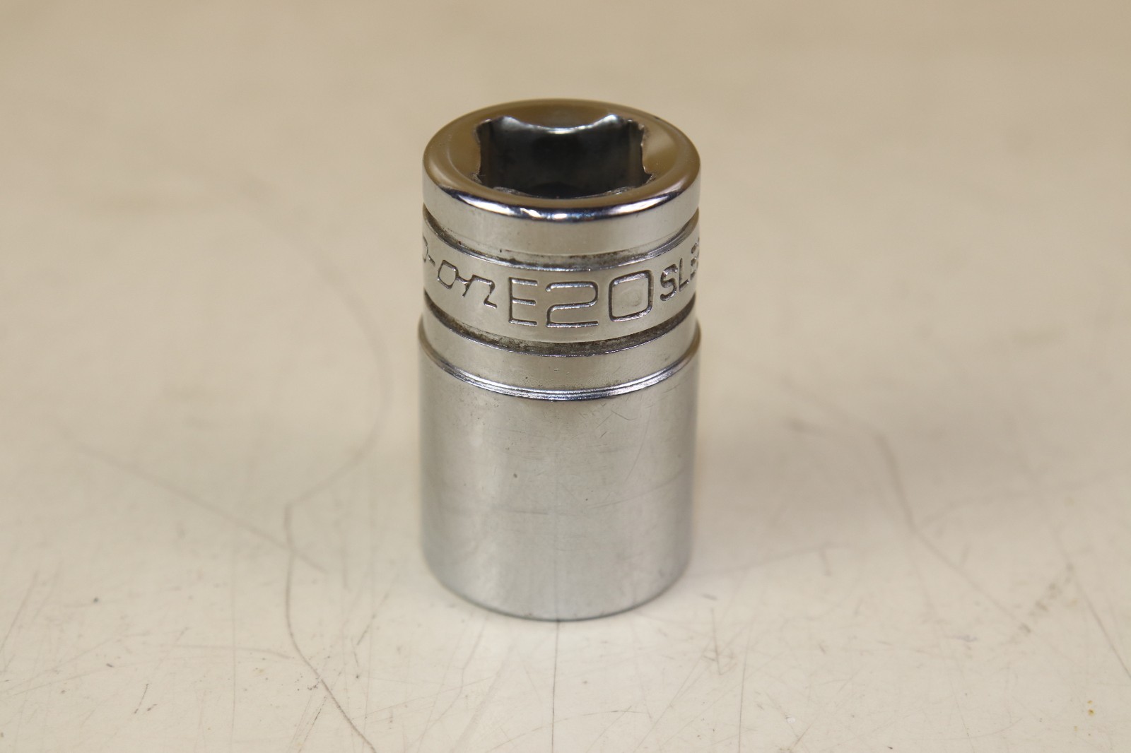 Snap On 1/2″ Drive E20 Inverted Torx Socket SLE200A – Lot A – USED