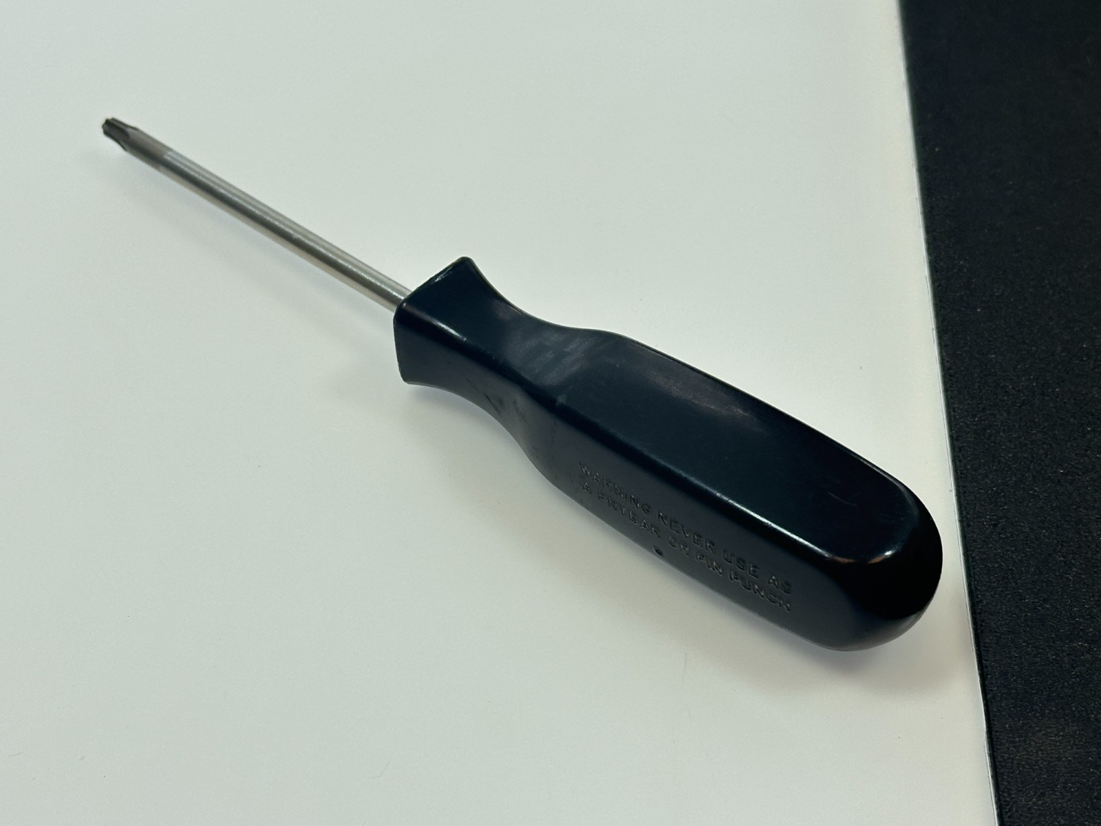🇺🇸 Snap-on Tools USA SSTX420 T20 Torx Screwdriver, Classic Black Hard Handle