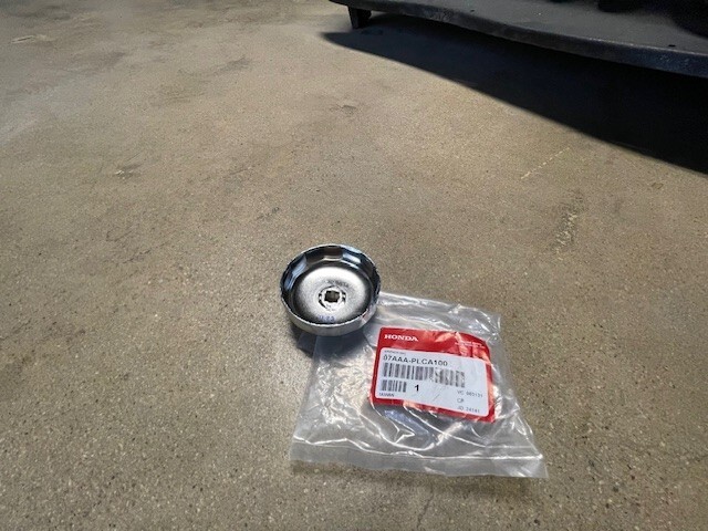 (1) Genuine Honda Oil Filter Wrench 65MM – 07AAA-PLCA100 – Brand New