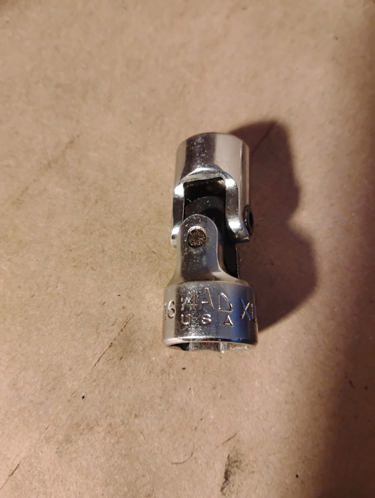 Mac Tools 3/8″ Dr Swivel Universal Socket 9/16″ XU186R XU186 6Pt Pre-Owned