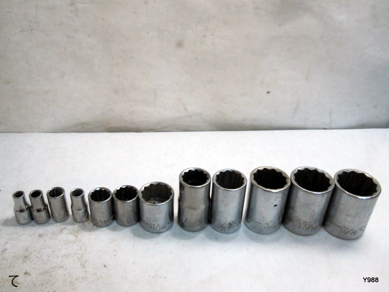 CRAFTSMAN set of 12 sockets mix lot see description