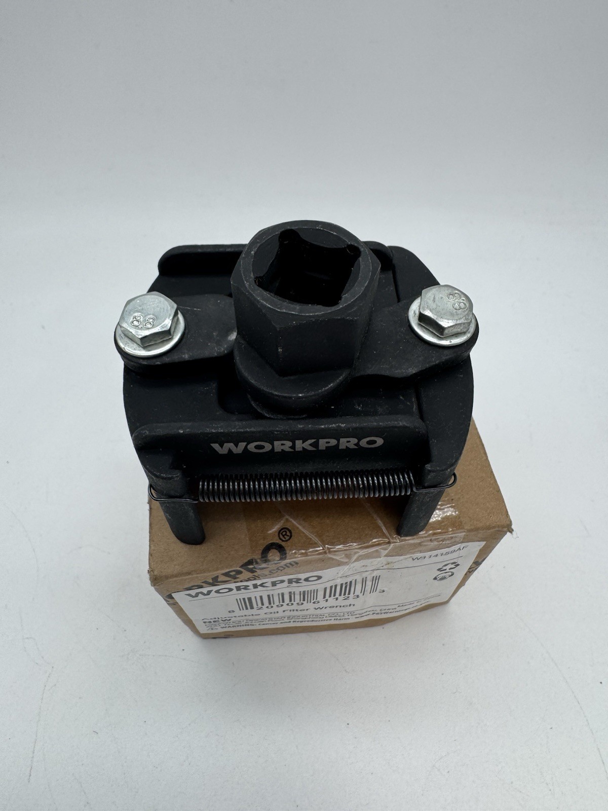 WORKPRO Adjustable Universal Oil Filter Wrench Removal Tools w/Auto-Clamp Spring
