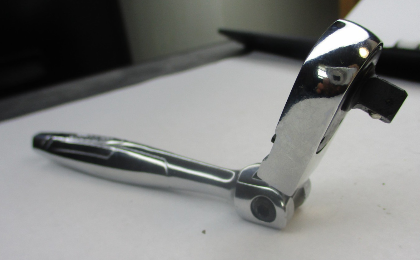 Kobalt 81746 1/4″ Drive Flex Head Quick Relase 90 Tooth Ratchet New