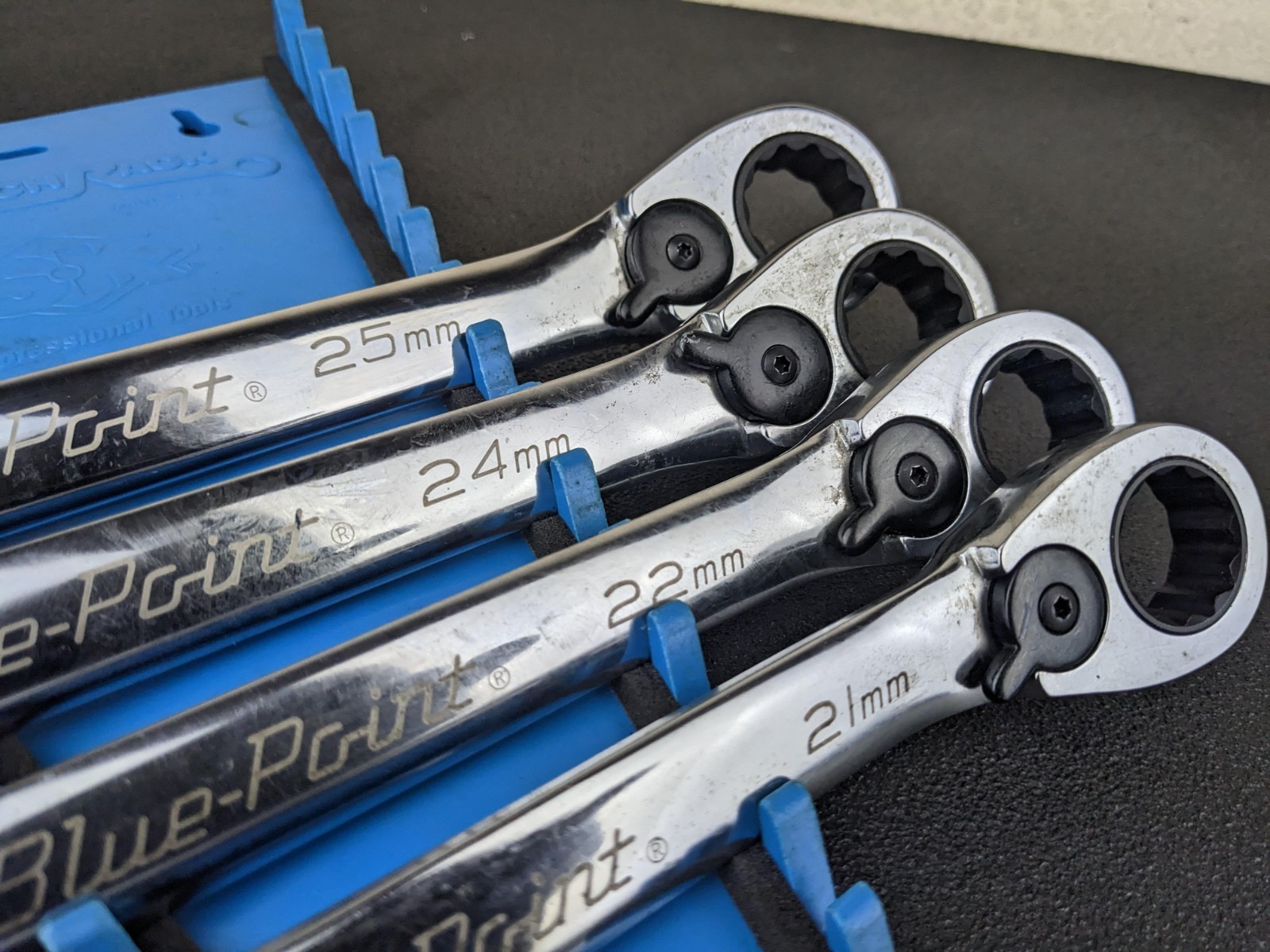 #bp448 Blue-Point Ratcheting Metric Wrench Set 4 PC 21, 22, 24, 25mm BOERM704