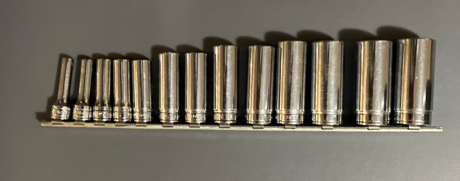 SNAP-ON 3/8” Drive 12 Point Deep Socket Set ~ 13 Piece (1” To 1/4” ) On Clip