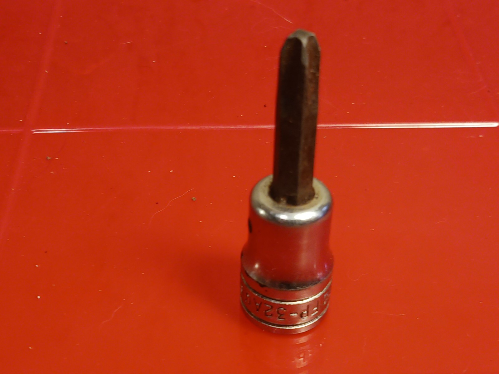 Snap On Tool Vintage FP32a 3/8 Drive #3 Phillips Standard Bit Socket Driver USA