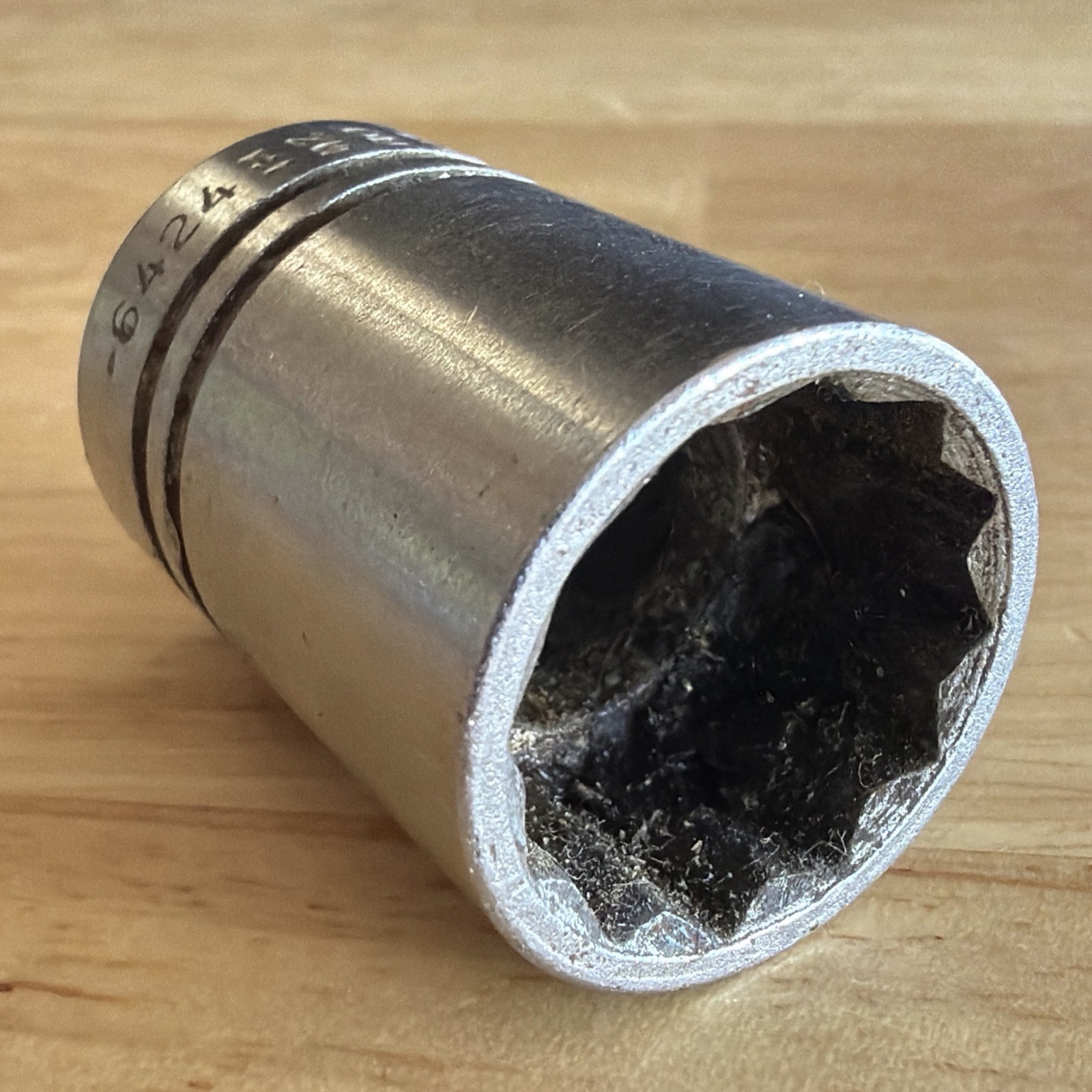 Indestro Select 3/4″ Shallow Socket 1/2″ Drive 12 Point 6424 Vintage Made in USA