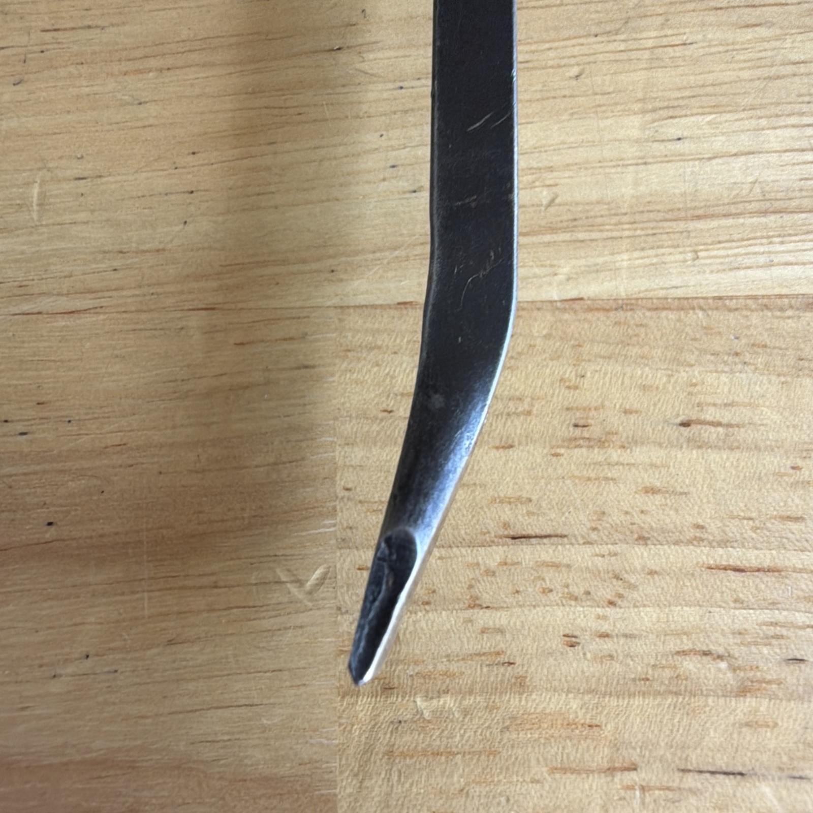 Snap On Tools 8″ Long Curved Tip Pry Bar Black Hard Handle SPB8A USA