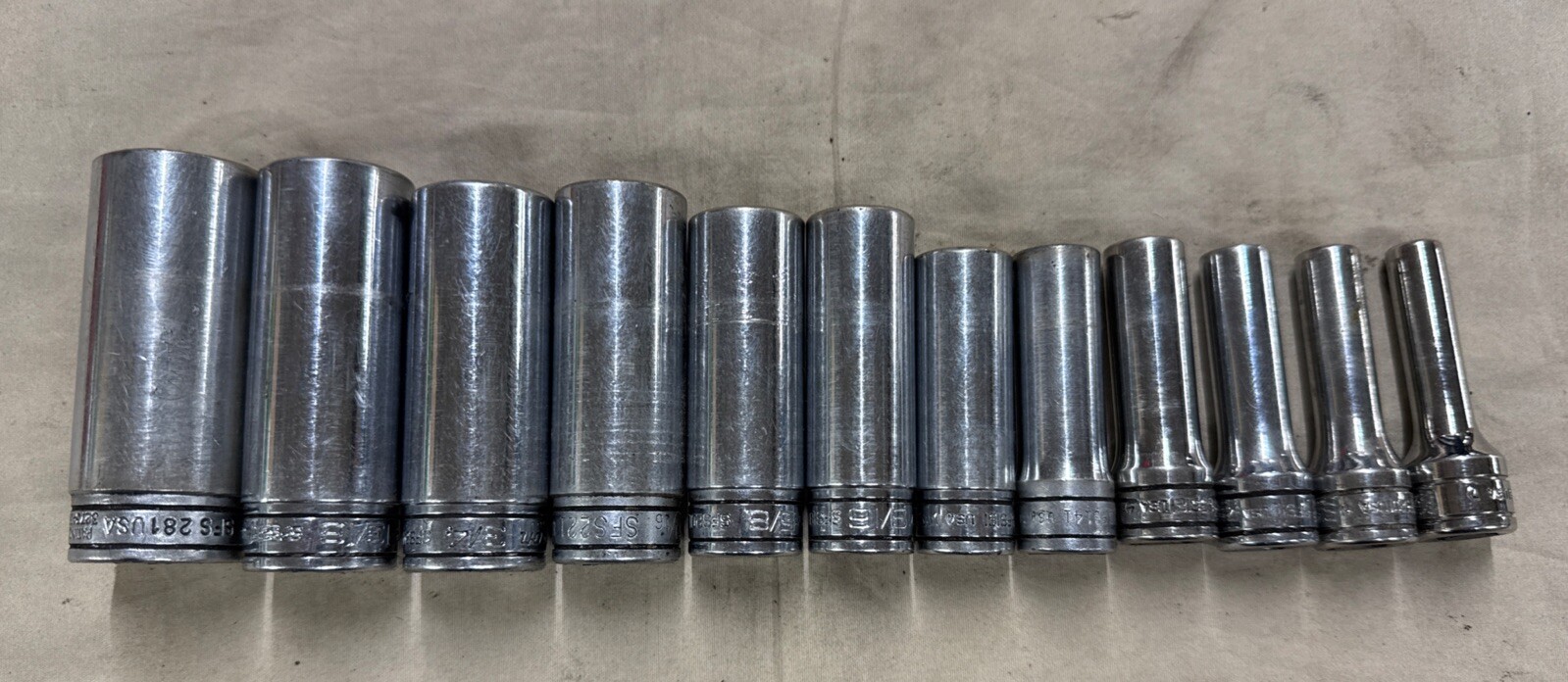 Snap On 211SFSY USA 1/4″ – 7/8″ 3/8″ Dr 12 Pc Deep Socket Set Extra 11/32