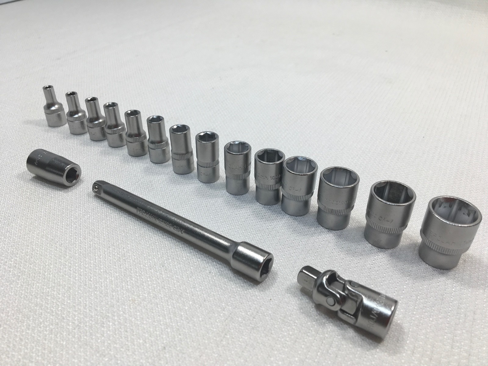 NEW PROJAHN Socket Wrench Set 1/4” -Metric 39 Piece Case Profesional 3.5 to 14mm