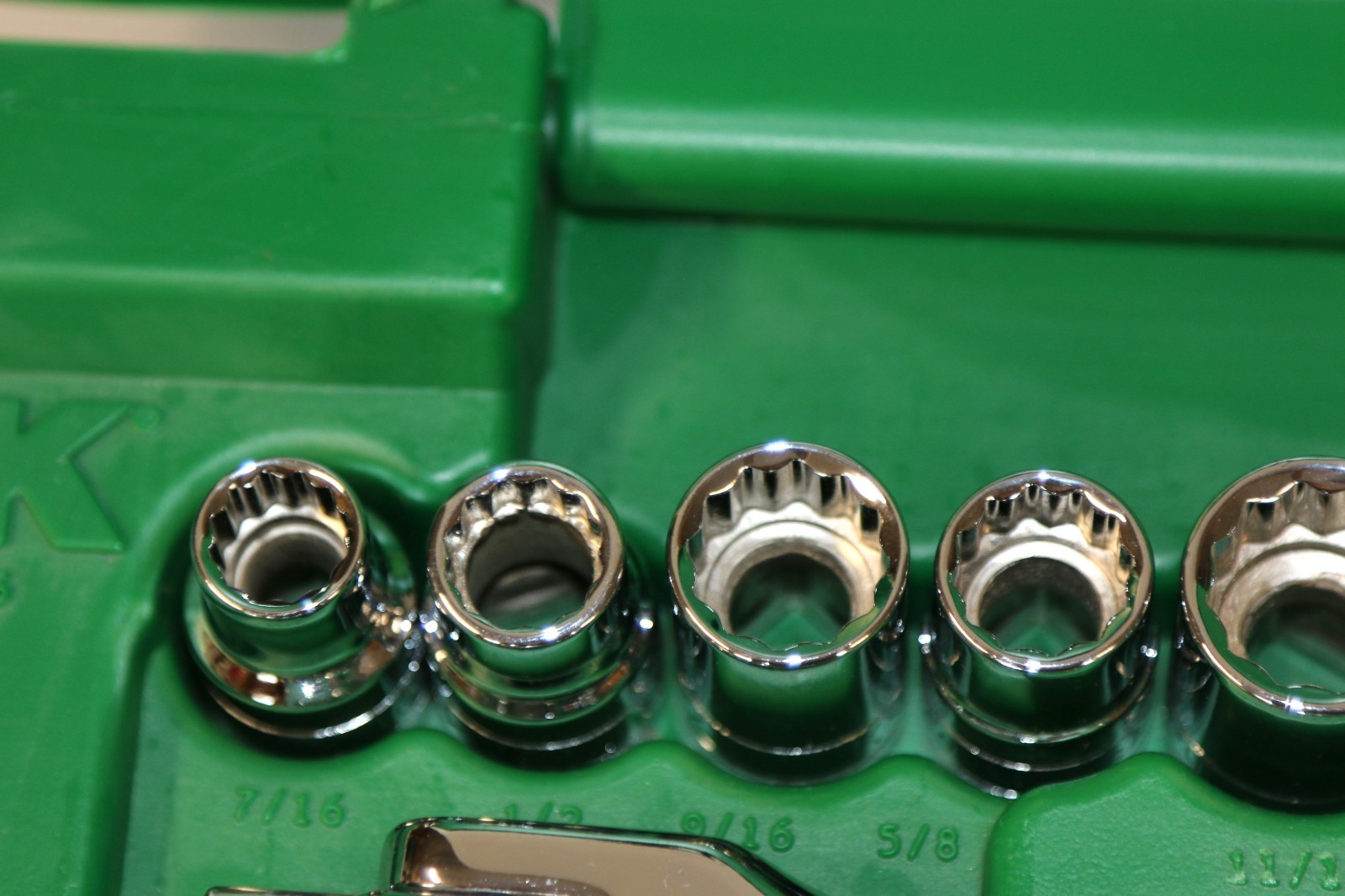 SK Professional Tools 1/2″ Drive 16 Piece Socket Set (No. 4116) Excellent