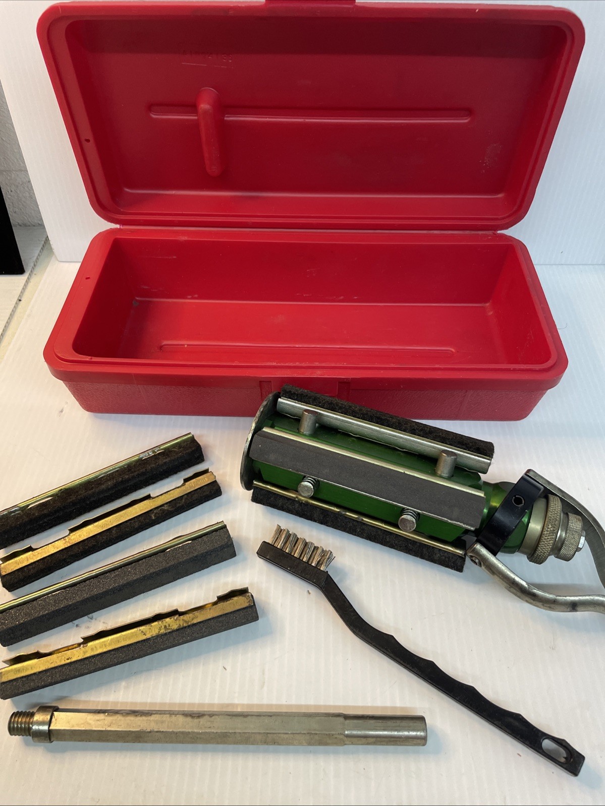 Universal Cylinder Hone – RSI-217 – Pre Owned W/case