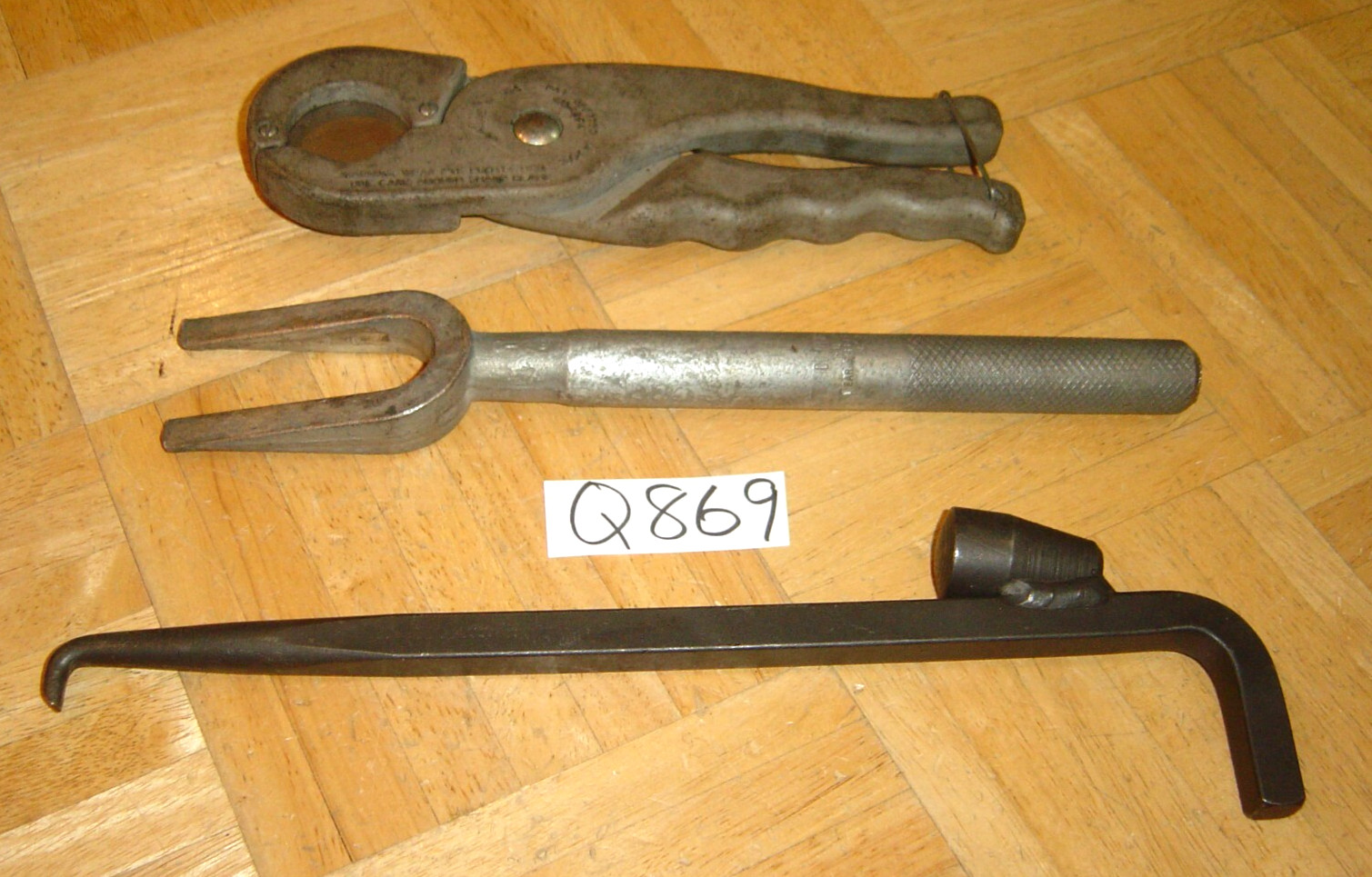 CORNWELL TOOLS 3 PIECE SEAL PULLER, BALL JOINT PICKLE FORK, HOSE CUTTERS