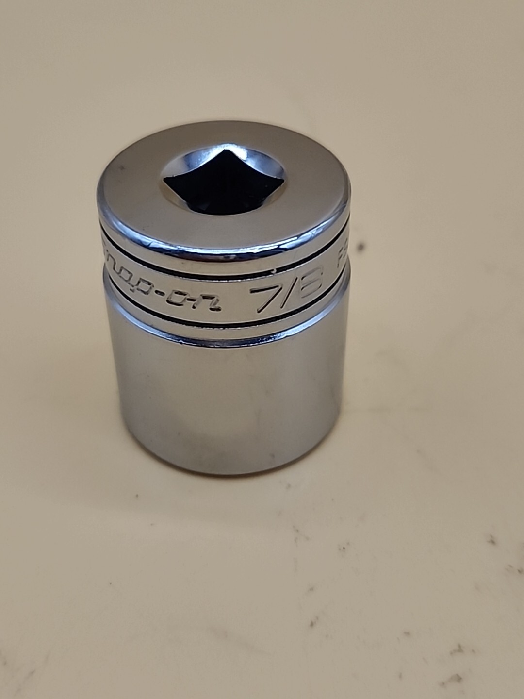 Snap-on Tools 3/8″ Drive 7/8″ SAE Chrome 12 Point Socket FS281. USA