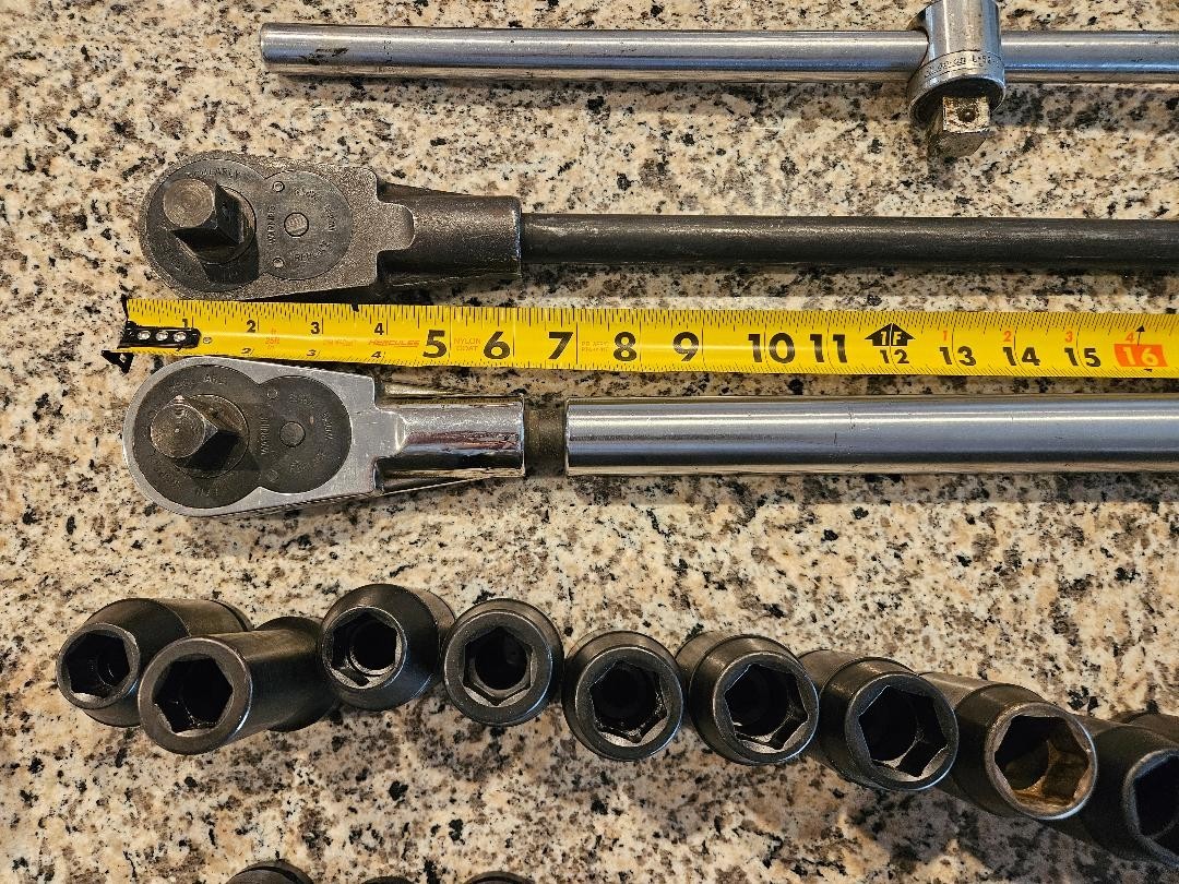 Snap On 3/4 Drive, Sockets, Ratchets, T Bars, & Extensions READ BELOW. 65 Pieces