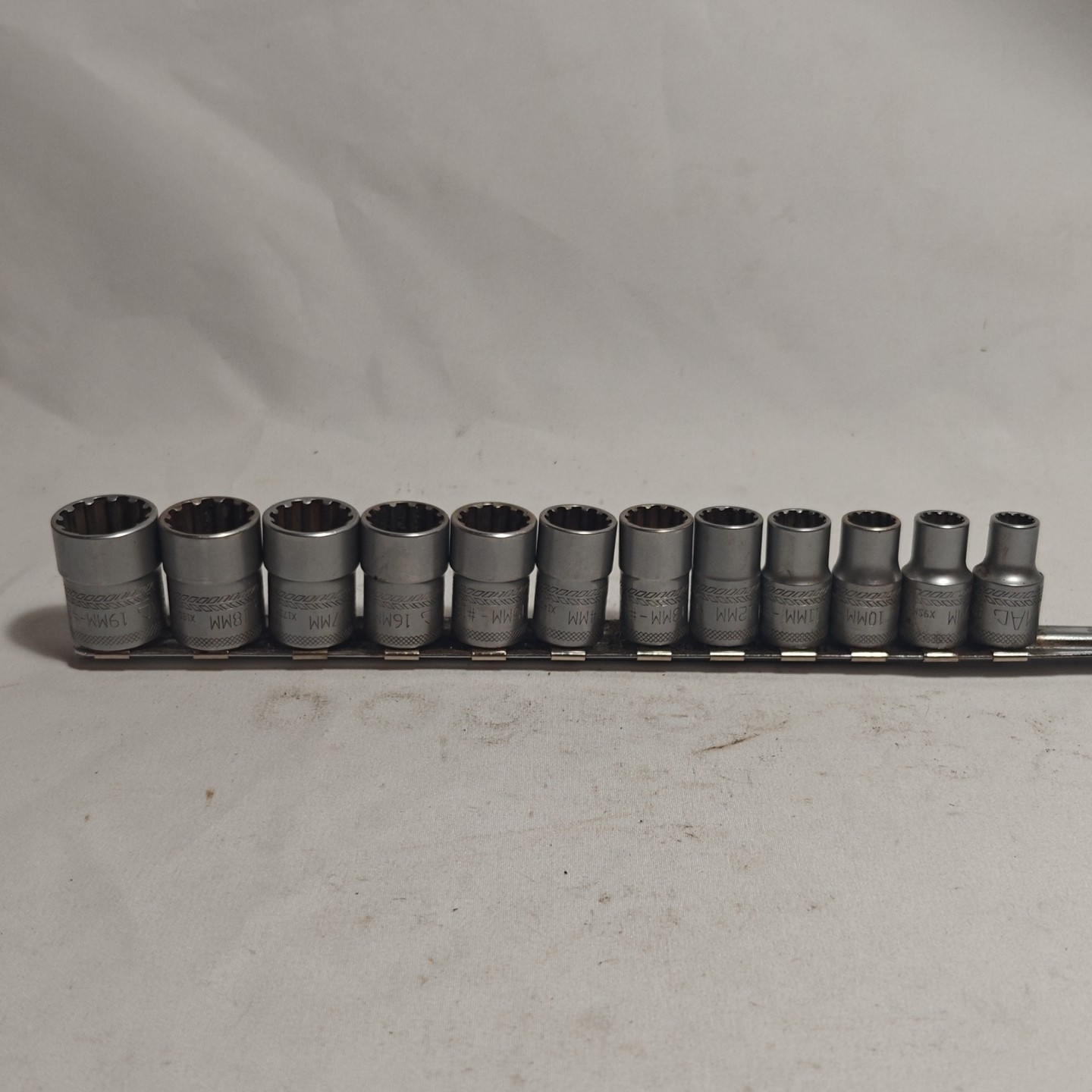 MAC Tools SPLINE Hex Metric 8mm-19mm 3/8″ DR Set Lot Socket Shallow Spherical