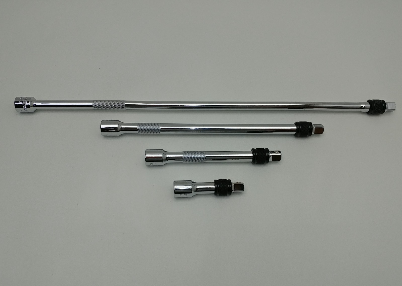 4 Piece 3/8″ Drive Ratchet Extension Set 3″ 6″ 10″ & 18″ Quick Release Lock End
