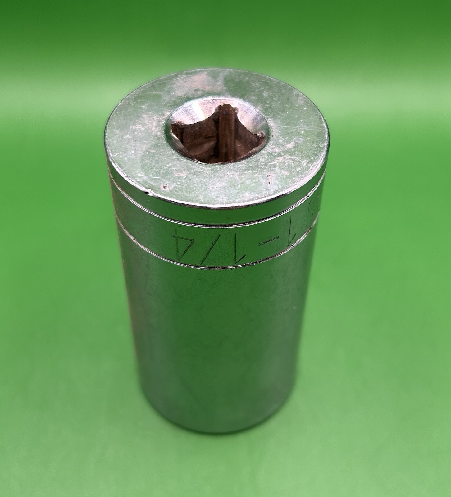 Vintage GM Performance Parts 37240 Deep Socket 1-1/4″ 1/2″ Drive 6-Point Chrome