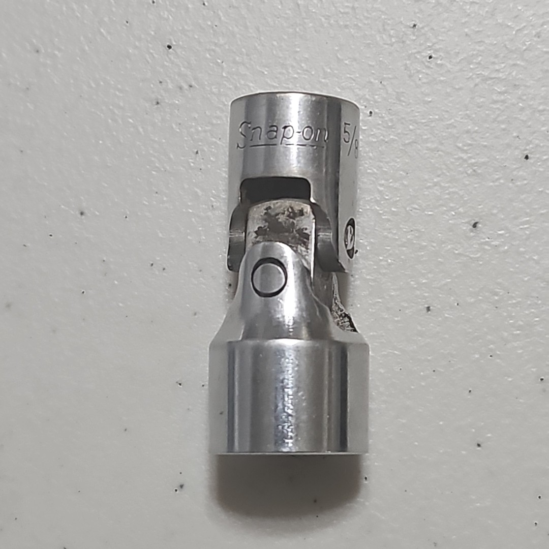 Snap-On Tools FVU20 5/8″ Universal Swivel Socket 3/8″ Drive 12 point Made in USA
