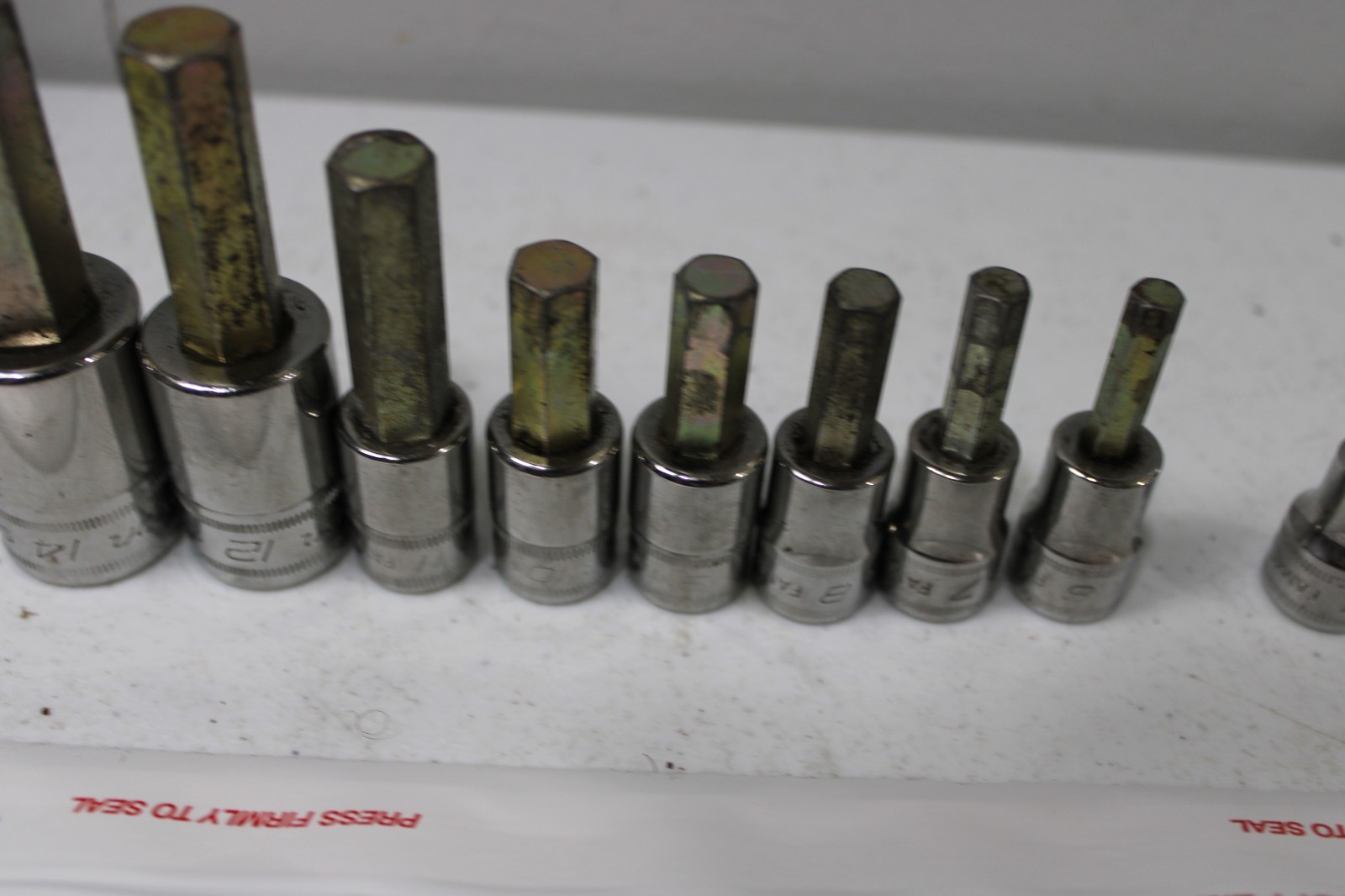 Snap On 9 pc Combination Drive Metric Standard Hex Bit Socket Set (2-10 mm)
