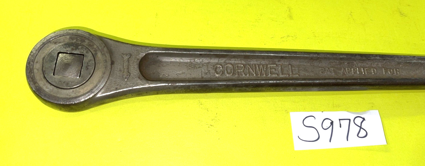 CORNWELL TOOLS VINTAGE 3/4 DRIVE RATCHET 20 INCH HAS ON OFF PUSH TYPE NUB